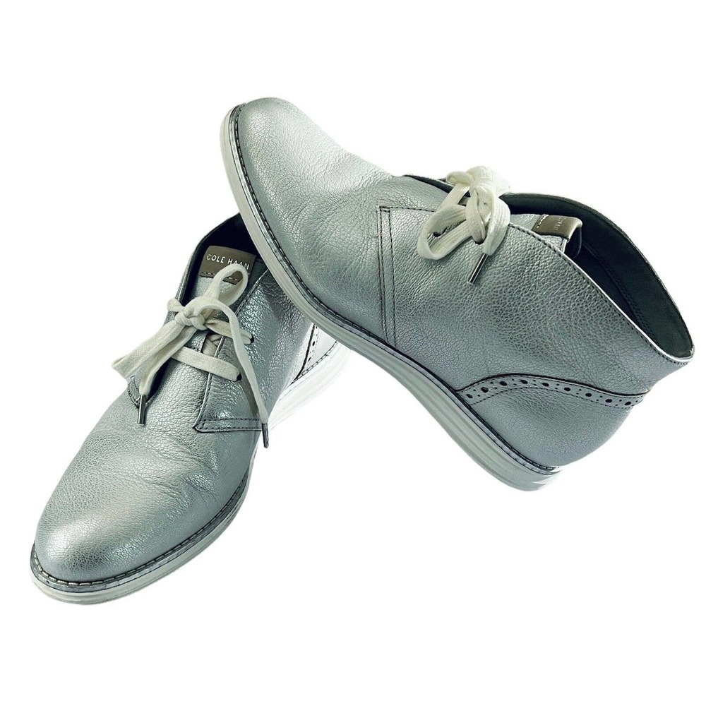 Cole Haan Womens Flat Metallic Silver Chukka Booties Boots Size 7.5 C (Wide)